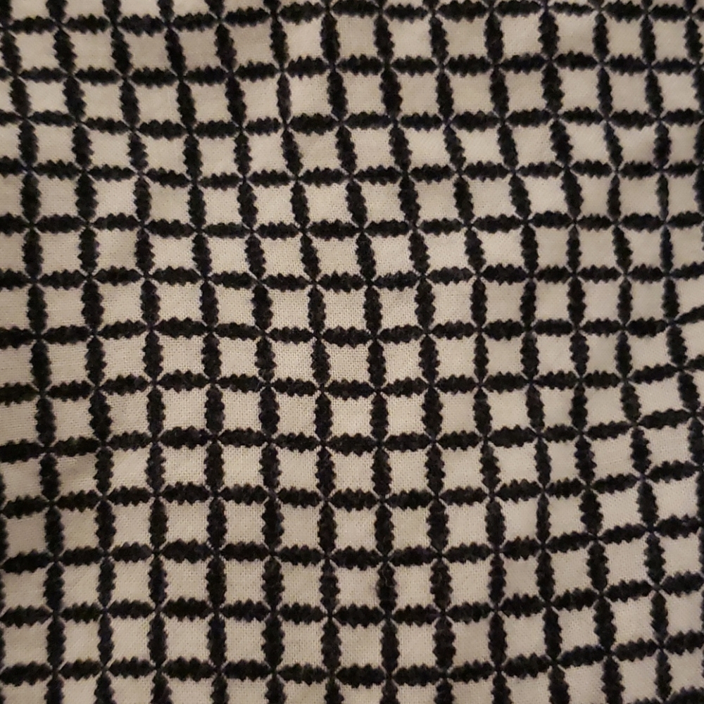 UNIQLO Patterned Pants - Picture 3 of 4